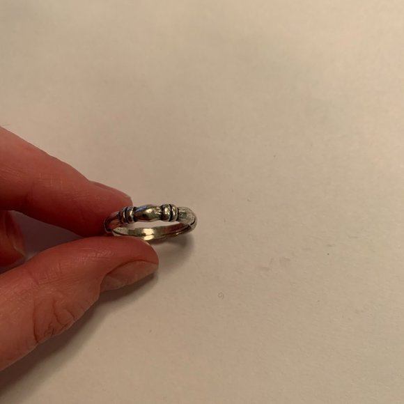 Sterling silver ring size 6.5 - Picture 3 of 4